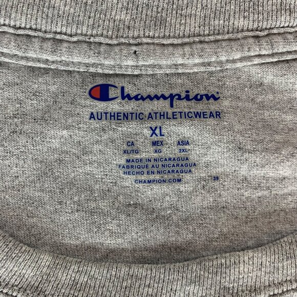 University of Chicago Champion Supply Demand Short Sleeve Shirt Mens XL READ - Picture 3 of 6